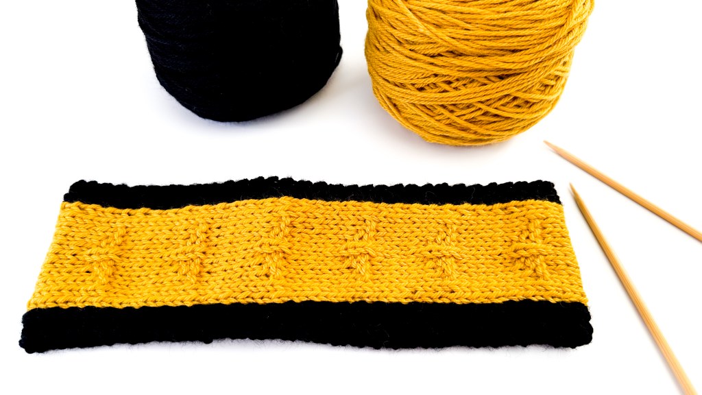 Little Bees: A Free Knitted Headband&nbsp;Pattern